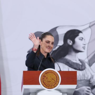 La iniciativa de Claudia Sheinbaum impulsa reformas legales y fiscales para fortalecer producción y exhibición del cine mexicano.  EFE/ Mario Guzmán