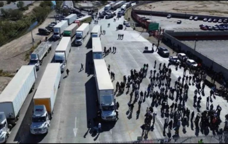 Transportistas y productores del campo informaron que mantienen el paro nacional para este lunes 6 de abril. SUN/ ARCHIVO.