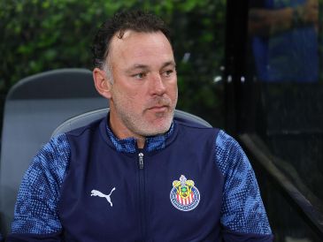 El estratega rojiblanco reconoció la actuación del guardameta Raúl Rangel, quien fue determinante para que el equipo se mantuviera en el partido. IMAGO7