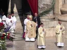 El Papa León XIV pide "elegir la paz" en su primer mensaje de Pascua