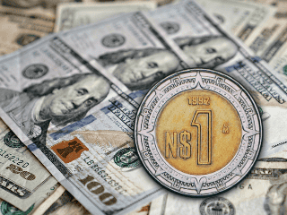 Considera que la cotización del tipo de cambio del dólar con el peso mexicano se modifica según el pronóstico financiero. ESPECIAL