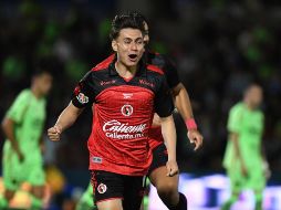 Ramiro Árciga celebra tras anotar el segundo gol de los Xolos. IMAGO7/A. Rodríguez