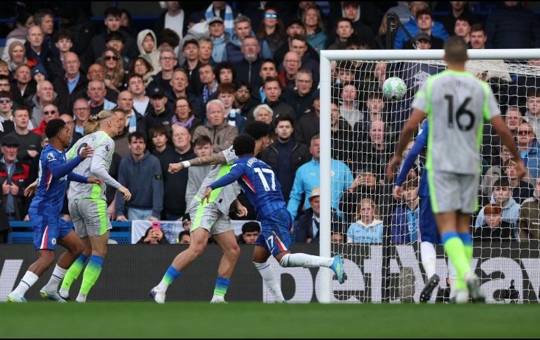 El Manchester City aplastó 3-0 al Chelsea este domingo en Londres. AFP / A. Dennis