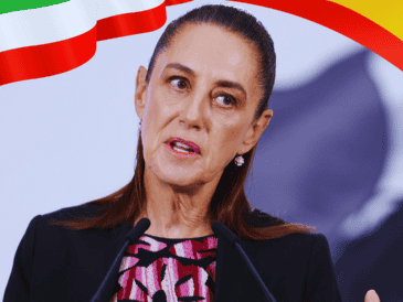 Sheinbaum revisa la agenda con el secretario de Relaciones Exteriores, Roberto Velasco. EFE / S. Gutiérrez