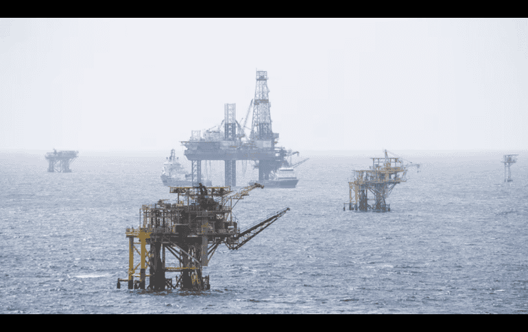 Los inversionistas sostuvieron que en 2015 Pemex presionó a la empresa para aceptar una reducción en las tarifas de arrendamiento de cinco plataformas petroleras, además de suspender contratos vigentes. ESPECIAL