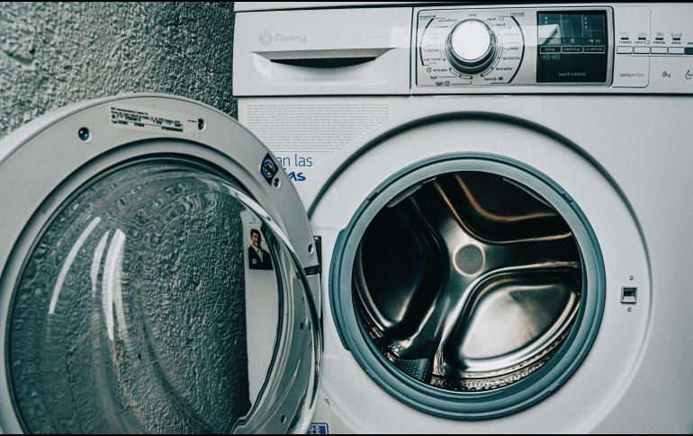 Con el aluminio, tu ropa podría salir menos arrugada y sin pelusa... ¡anímate! ESPECIAL/PXABAY