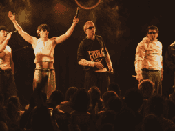 La banda Freekids vivió un momento decisivo en su carrera el pasado 5 de abril al ofrecer en Progreso un concierto cargado de emoción y talento, consolidándose poco a poco dentro de la escena del urbano pop. ESPECIAL/ Facebook/ Freekids