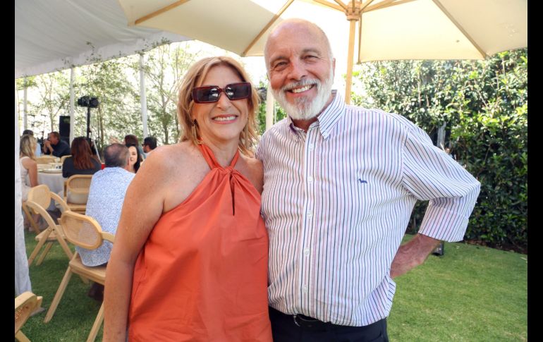 Diana Arellano y Adolfo Prieto. GENTE BIEN JALISCO / Reunión Prieto Vergara