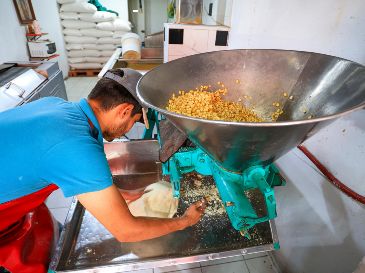 La Procuraduría Federal del Consumidor pidió realizar inspecciones regulares para vigilar que las tortillerías "no abusen en el precio". EL INFORMADOR / J. Acosta