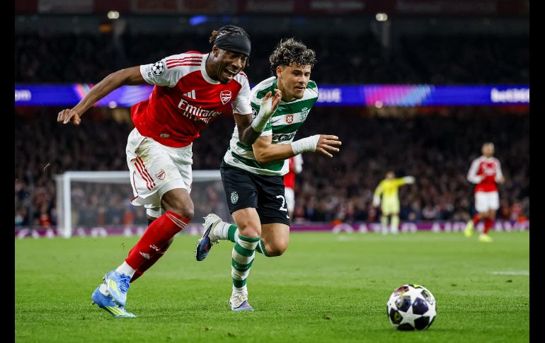 El trámite del partido tuvo emociones a cuentagotas, al igual que los chispazos dentro del terreno de juego. EFE/ T. AKMEN.