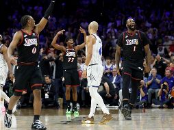 Filadelfia, liderado por Tyrese Maxey, venció a Orlando para asegurar su lugar en playoffs y citarse con Boston. AFP/ E. CHINN.