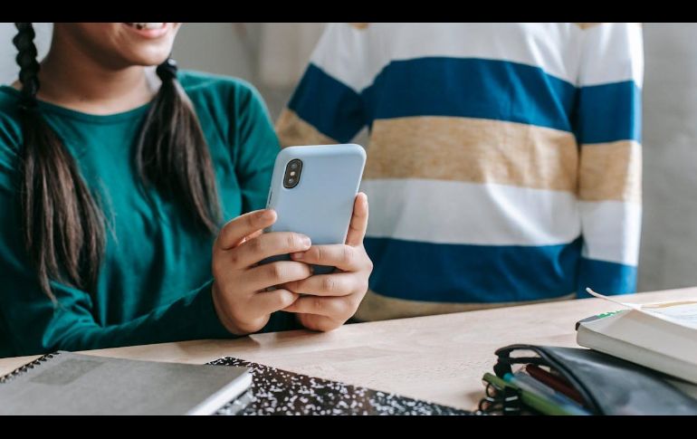 Durante la sesión de este jueves en el Congreso de la Ciudad de México, la diputada local del PAN, Laura Álvarez, presentó una iniciativa para restringir el uso de redes sociales entre niñas, niños y adolescentes menores de 16 años. Pexels