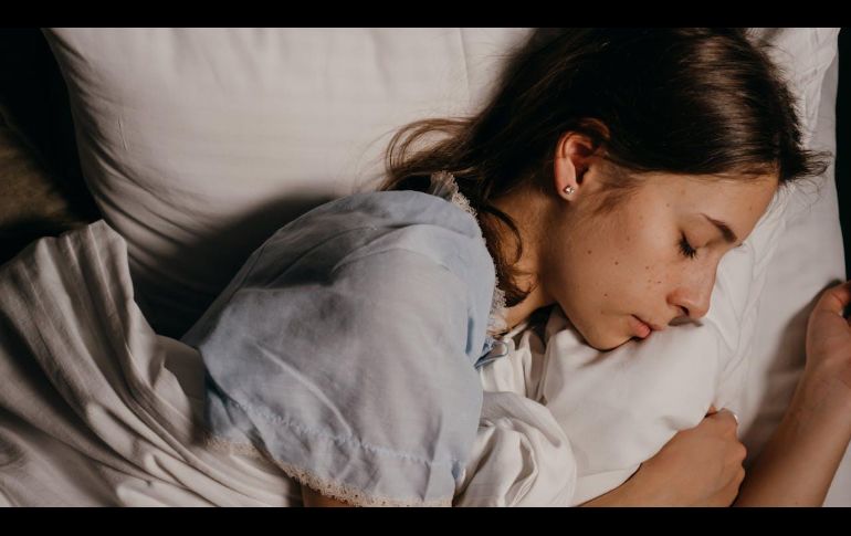 Esta técnica utiliza aceites esenciales extraídos de plantas para promover el bienestar. Pexels