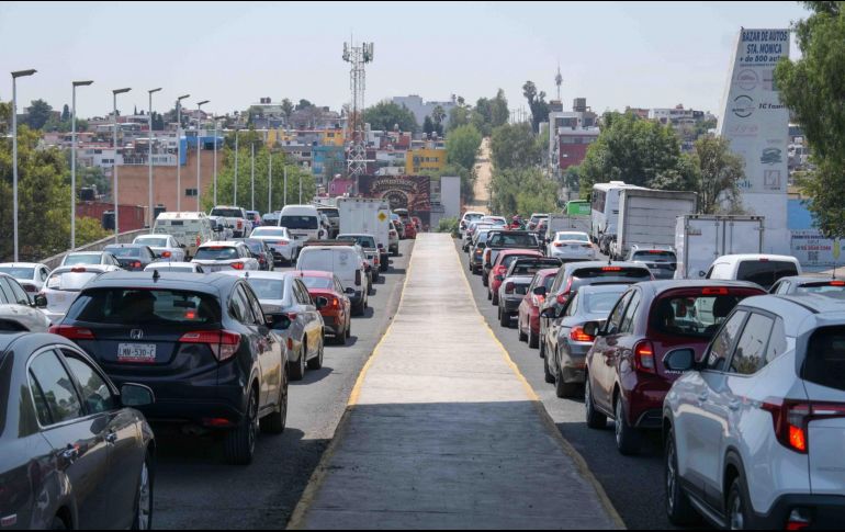 El programa Hoy No Circula se aplica de las 5:00 a las 22:00 horas en todas las alcaldías de la Ciudad de México y en tres zonas conurbadas del Estado de México. SUN/S. Cadena