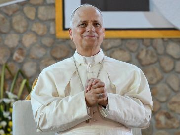 León XIV criticó que los sistemas de IA organizan de manera cada vez más invasiva los entornos mentales y sociales. EFE/ARCHIVO