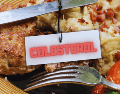 La alimentación inadecuada entre la población es un factor determinante en los niveles elevados de colesterol. ESPECIAL / CANVA