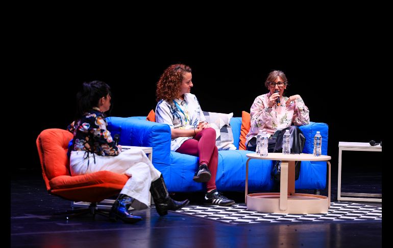María Sarasvati Herrera, Dariela Ludlow y Celiana Cárdenas, moderadas por Alejandra Márquez— encabezaron el panel “¿Desde dónde mirar?” como parte de las actividades del Festival Internacional de Cine en Guadalajara. EL INFORMADOR / J. Aocsta