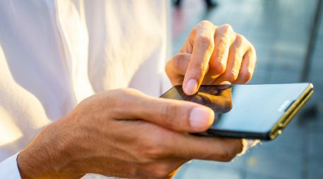 Existen algunas herramientas en tu celular para impedir llamadas de desconocidos. UNSPLASH / S. YAMKASIKORN