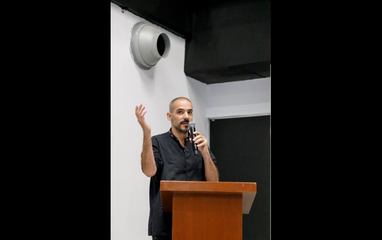 La muestra reúne doce piezas y bocetos que nacen del cruce entre las artes plásticas y el lenguaje cinematográfico. ESPECIAL/ FICG GUADALAJARA.