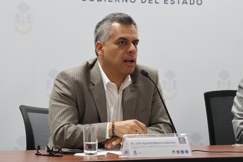 Julio Agustín Bueno insistió en revisar las cartillas de vacunación y completar esquemas pendientes. EL INFORMADOR/A. Navarro &nbsp;&nbsp;