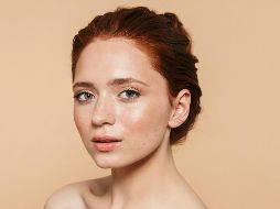 Si deseas que tu cara no tenga poros tapados, en tu tiempo libre puedes hacer una rutina de higiene y belleza. UNSPLASH / L. STUDIO