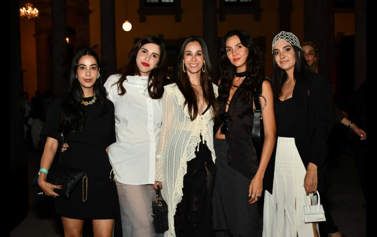 Georgina Hernández, Ale Alarcón, Majo Hernández, Denisse de Alba, Vivian Saad. GENTE BIEN JALISCO / Revista del 24 de abril 2026