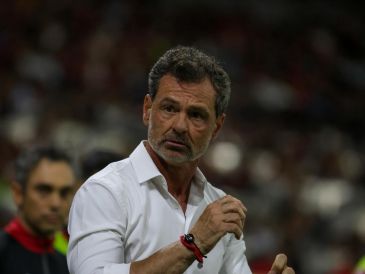 El estratega rojinegro reconoció la calidad del rival al destacar su reciente desempeño y la jerarquía de sus jugadores. EL INFORMADOR/ A. NAVARRO.