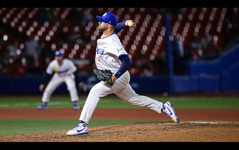 La labor de relevo culminó con una sólida intervención de AJ Puckett, quien cerró la puerta a cualquier intento de remontada para acreditarse su primer salvamento de la temporada. CORTESÍA / Charros de Jalisco