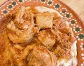 Gordita con guiso de costilla de Pascuala Fonda. ESPECIAL