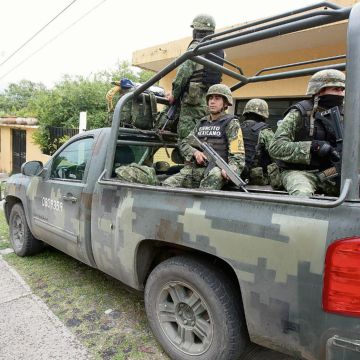 El Ejército y la Guardia Nacional han reforzado su presencia en Colima.  EFE