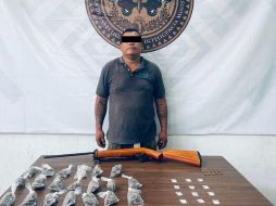 Los soldados y policías interceptaron a un motociclista en el ejido 20 de Noviembre, municipio de Tapachula, donde le realizaron una revisión y encontraron el arma de fuego y la marihuana. ESPECIAL