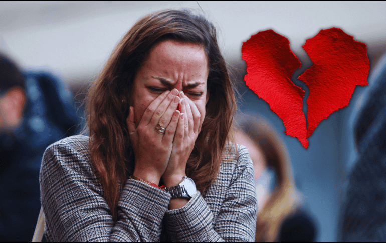 Identificar si el miedo a la soledad controla tus decisiones amorosas es vital hoy para evitar vínculos tóxicos. ESPECIAL / CANVA