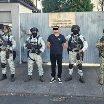 La autoridad federal afirmó que César se desempeñaba como el principal operador financiero de esta organización criminal. ESPECIAL