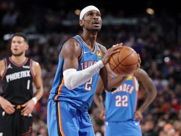 Oklahoma City selló la barrida sobre Phoenix y se metió a Semifinales del Oeste tras imponerse con autoridad en el cuarto juego.. AFP/ J. HAYNES.