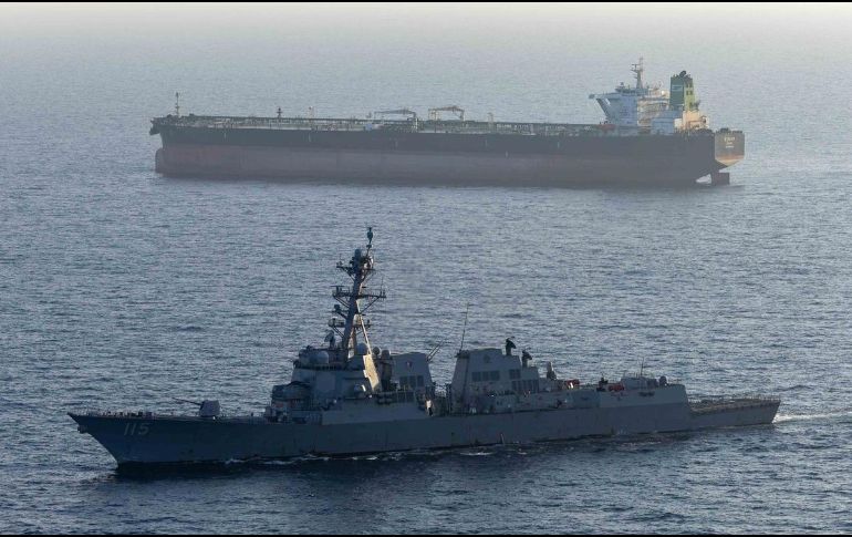 La decisión de Emiratos tiene lugar en un momento de tensión con sus vecinos, a los que ha acusado de no coordinar posturas contra los ataques de Irán contra la infraestructura energética. EFE / CENTCOM