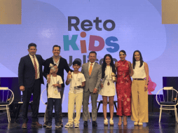 Valeria, primer lugar de esta edición, detalló que su proyecto consiste en crear bolsas de composta con cáscaras de plátano. EL INFORMADOR/O. González