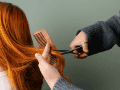Las mujeres suelen buscar cómo estilizar los looks de cabello corto, confirmando que buscan practicidad absoluta sin comprometer su imagen profesional o personal. CANNVA