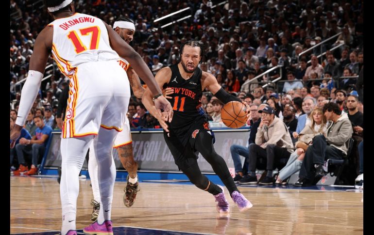Con 39 puntos de Brunson, Nueva York impuso su poder y rompió el empate en la serie ante Atlanta. D. L. NEMEC