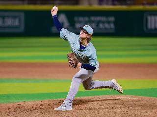 El abridor Zach Plesac, trabajó por 5.1 innings, aceptó seis hits, cinco carreras, dos jonrones, otorgó dos pasaportes, ponchó a tres rivales, dejó en 7.71 su efectividad y se quedó con el triunfo. CORTESÍA/ Charros de Jalisco
