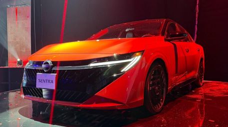 Del nuevo Versa destacan su Monitor Inteligente de Visión Periférica con Detección de Objetos en Movimiento, Sistema de Audio Premium BOSE y 17 Tecnologías de Asistencia. X/Nissan_mx