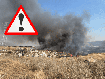 Desde la tarde de ayer martes 28 de abril fue cuando comenzó el fuerte incendio en el vertedero en la zona de la Venta del Astillero a un costado de la carretera a Nogales y el Technology Park. ESPECIAL