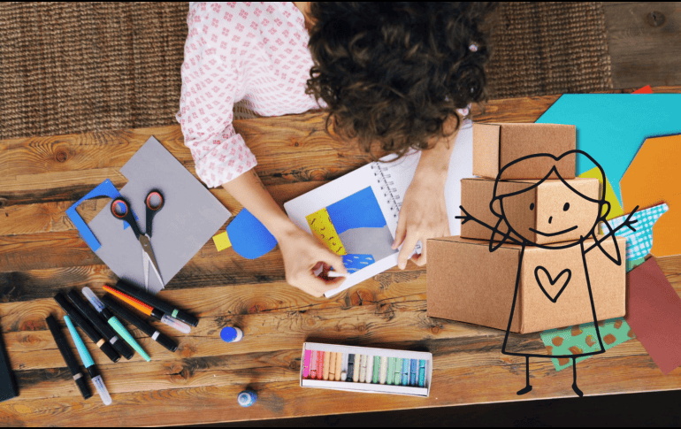 En un contexto donde el consumo suele dominar las celebraciones, la caja sorpresa DIY demuestra que no se necesita gastar mucho para generar felicidad.  CANVA