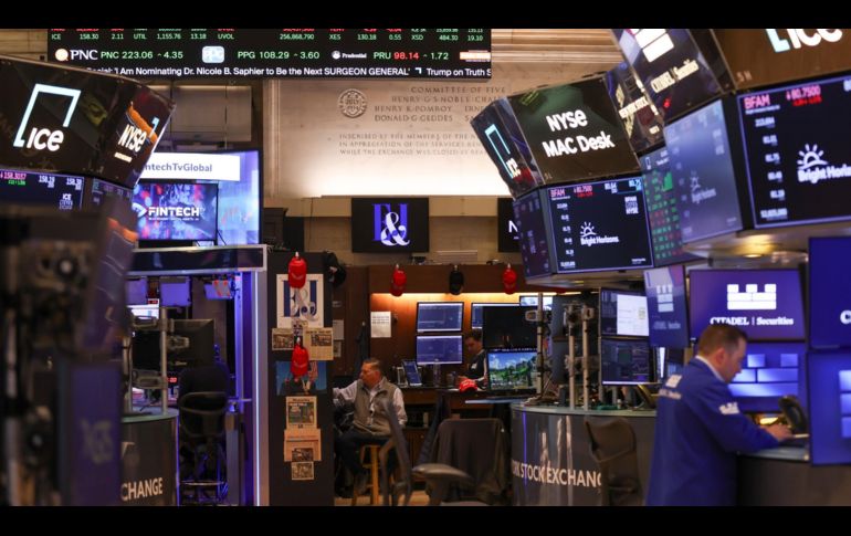 El mercado reaccionó positivamente a la caída del petróleo, que por primera vez en varios días rompió con una tendencia alcista que tenía preocupadas a los inversionistas. EFE/S. Yenesel
