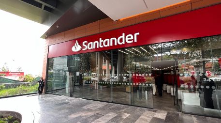 Santander confirmó que tanto su app como su página web tienen fallas que ya están siendo revisadas por expertos. EL INFORMADOR/ARCHIVO