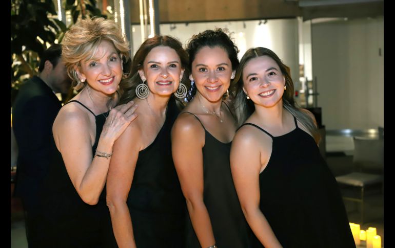 Gladys Issa, Martha Topete, Liz González y Fernanda Ramírez. GENTE BIEN JALISCO/ Claudio Jimeno