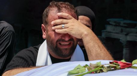 Las negociaciones entre ambos países siguen estancadas  y el presidente libanés, Joseph Aoun, insiste en consolidar primero un alto el fuego y detener los ataques israelíes. EFE/EPA/W. Hamseh