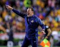El argentino se enfoca en la estrategia que permita a Chivas anotar los dos goles necesarios y mantener su portería en cero para avanzar a las semifinales. IMAGO7.