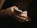 Esta nueva regulación representa un cambio importante en el sector de las telecomunicaciones y pretende hacer frente a los delitos como extorsión o fraude telefónico. UNSPLASH
