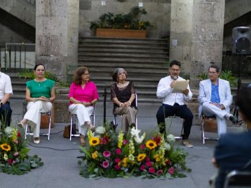 La ceremonia se llevó a cabo este sábado 2 de mayo en el Patio de la Presidencia Municipal. CORTESÍA.
