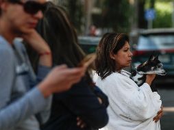 Pese a que los celulares no avisaron, la alerta sísmica anunció a las y los habitantes de la Ciudad de México sobre el desarrollo de un temblor. EFE / I. Esquivel